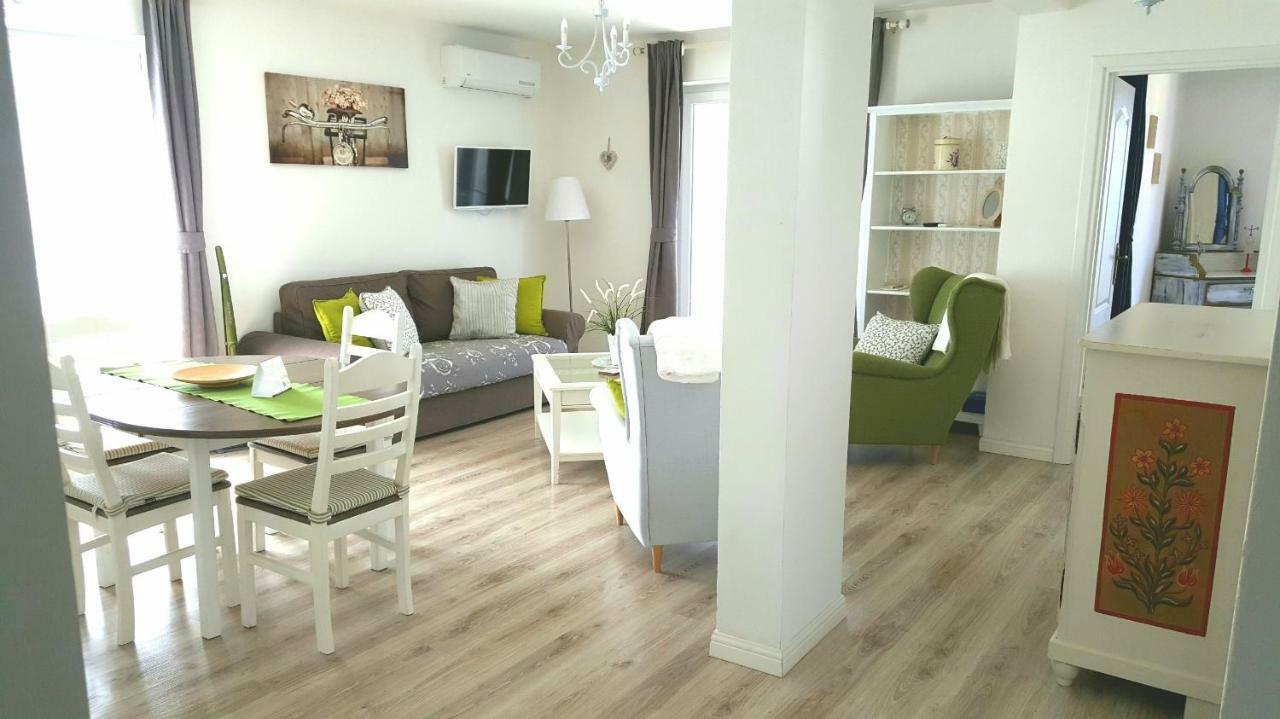 Apartments Villa Harmonie - Adults Only +14 Crikvenica Exterior photo